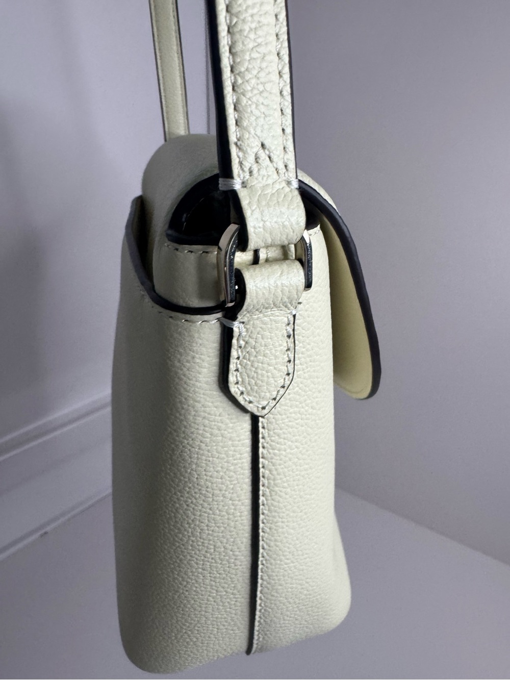#422 Kate Spade Emmie Flap Crossbody Bag - Picture 6 of 17